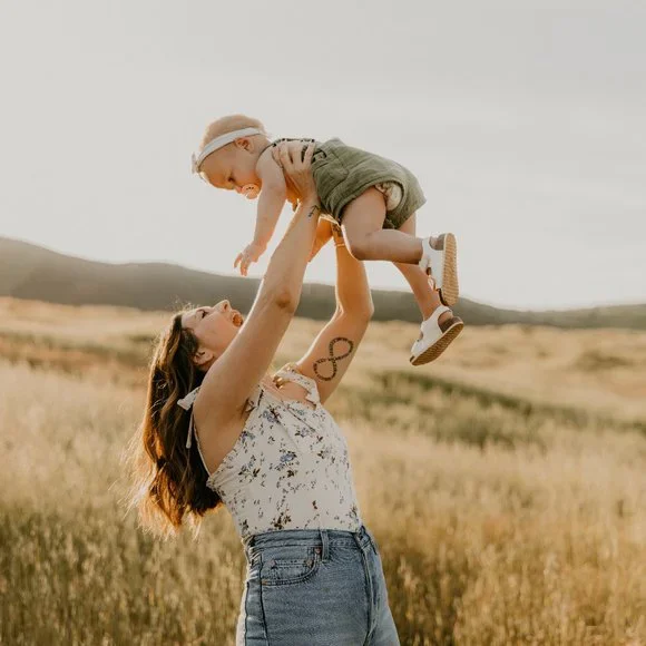 ASTR Tie Strap Floral Cami Sz. L - Picture 2 of 9